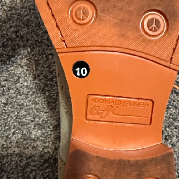 Donald J Pliner Men’s Suede Shoes Size 10 - Picture 8 of 8